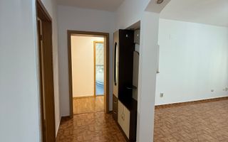 Apartament spațios cu 4 camere + garaj inclus – zona Ștrand–Tilișca - Poză 9