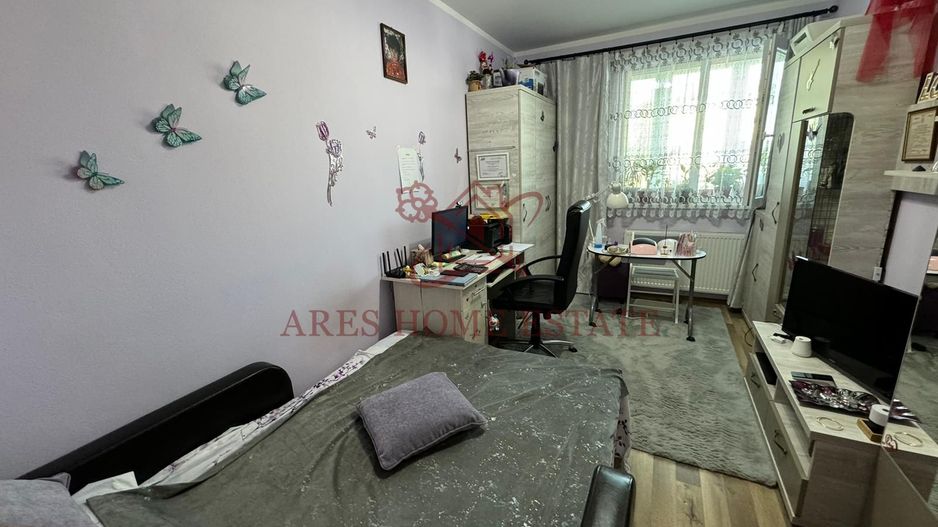 Apartament complet mobilat cu 3 camere în Giroc - 135,000 € - Poză 12