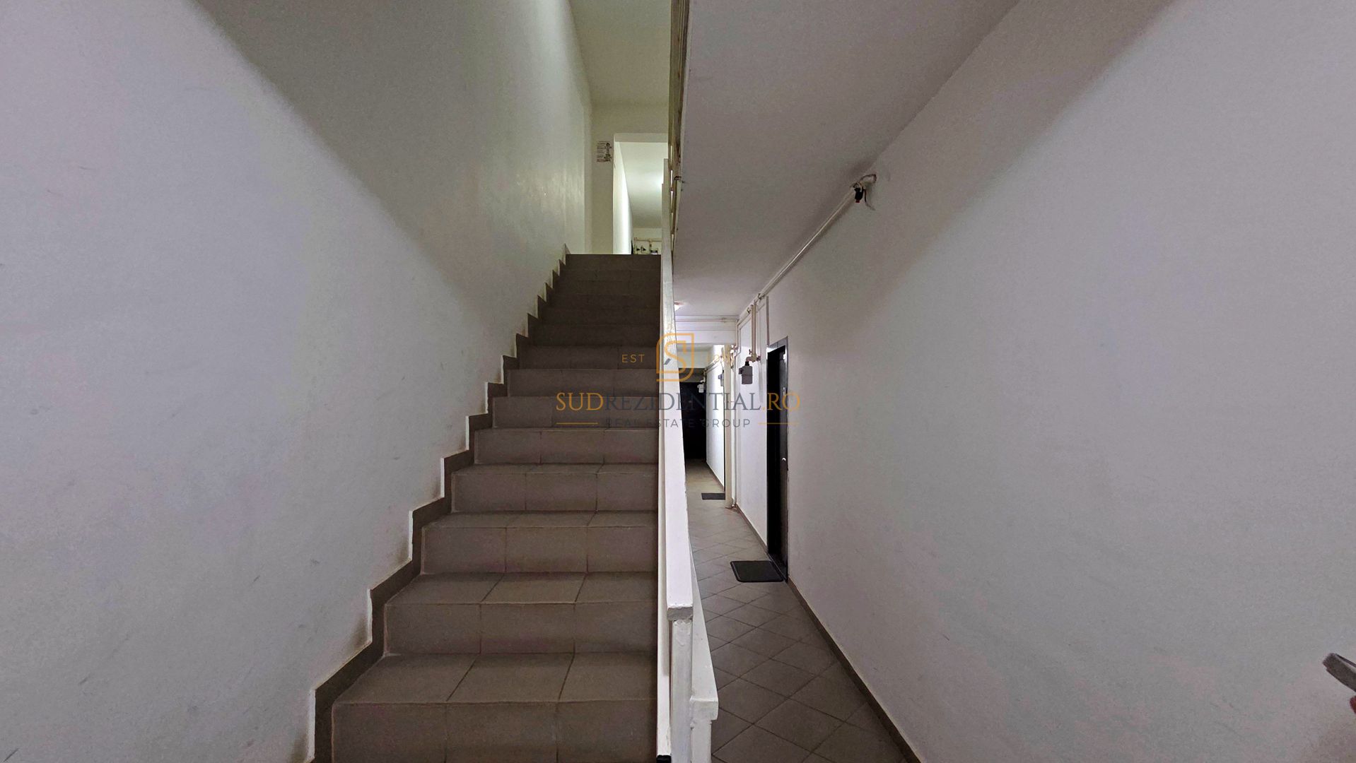 Apartament 3 camere de vanzare, decomandat, Aparatorii Patriei, Sect 4 - Poză 13