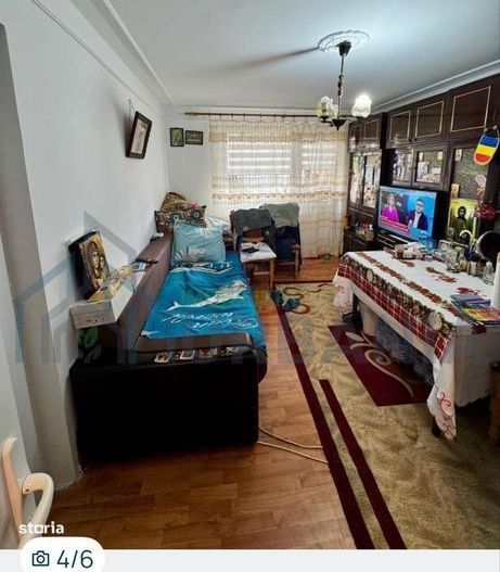 De vanzare apartament 2 camere Podu Ros bulevard - Poză 1