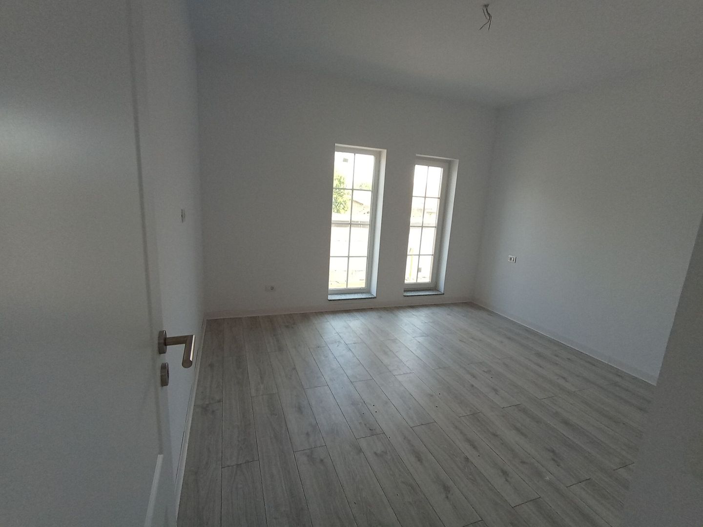 Sanandrei Casa Individuala Pe Parter, 3 Cam, Drum Asfaltat. Toate Utilitatiile - Poză 7