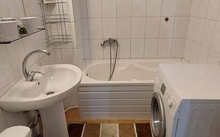 APARTAMENT 2 CAM PACURARI IN SPATE LA PETROM 360 EURO - Poză 6