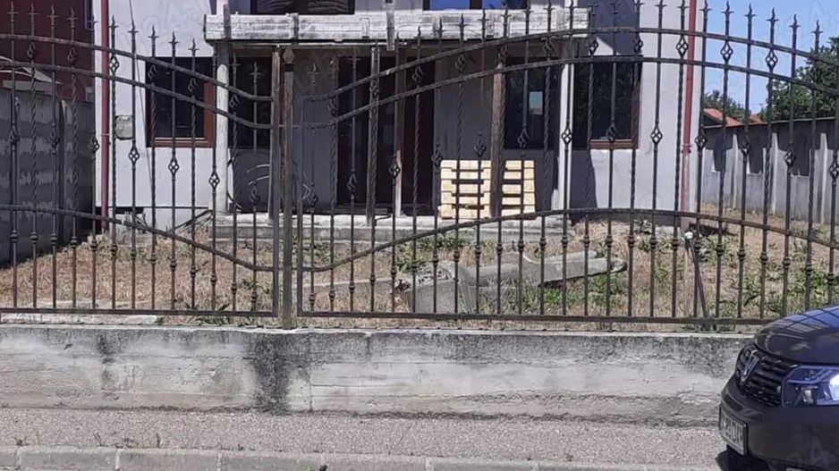 BRASADAS vinde casa SEMIFINISATA 3 cam 13 ari zona Blaga. - Poză 2