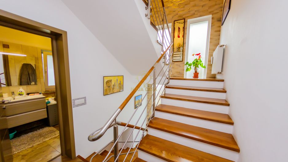 De Vanzare Vila Complet Utilata/Mobilata/Dealul Florilor Baia Mare - Poză 6