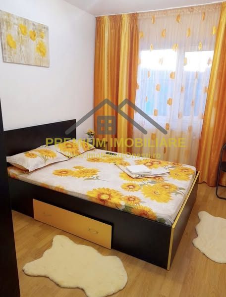 Apartament 3 Camere - Decomandat - Targu Ocna - Poză 1