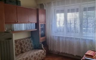 Vand apartament 2 camere, semidecomandat, situat central - Poză 8