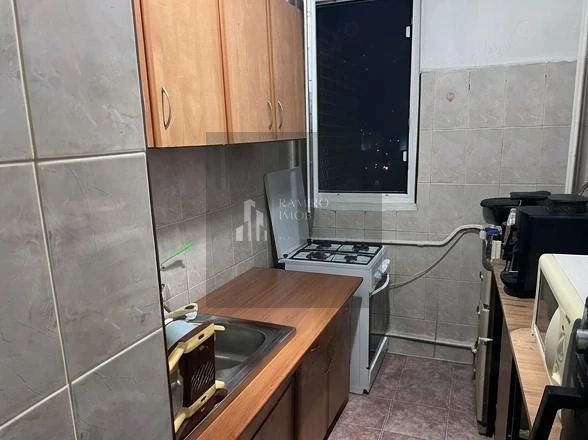 Apartament 3 camere Drumul Taberei - Poză 2