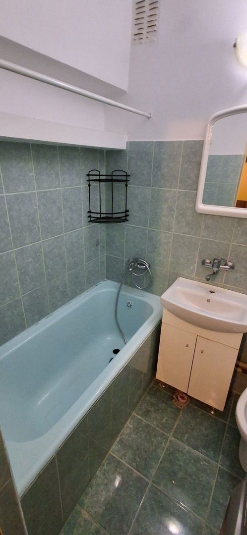 BRASADAS vinde ap 3 cam in Micro 14 etaj 4/4 mobilat utilat. - Poză 8