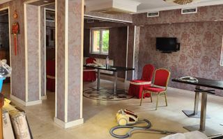 PIPERA/VOLUNTARI  Vilă 3 Nivele Curte & Locuri de Parcare - Gata de Rebranding! - Poză 2