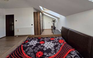 Apartament spațios, 3 camere pe două niveluri, zona Florilor, Florești - Poză 3