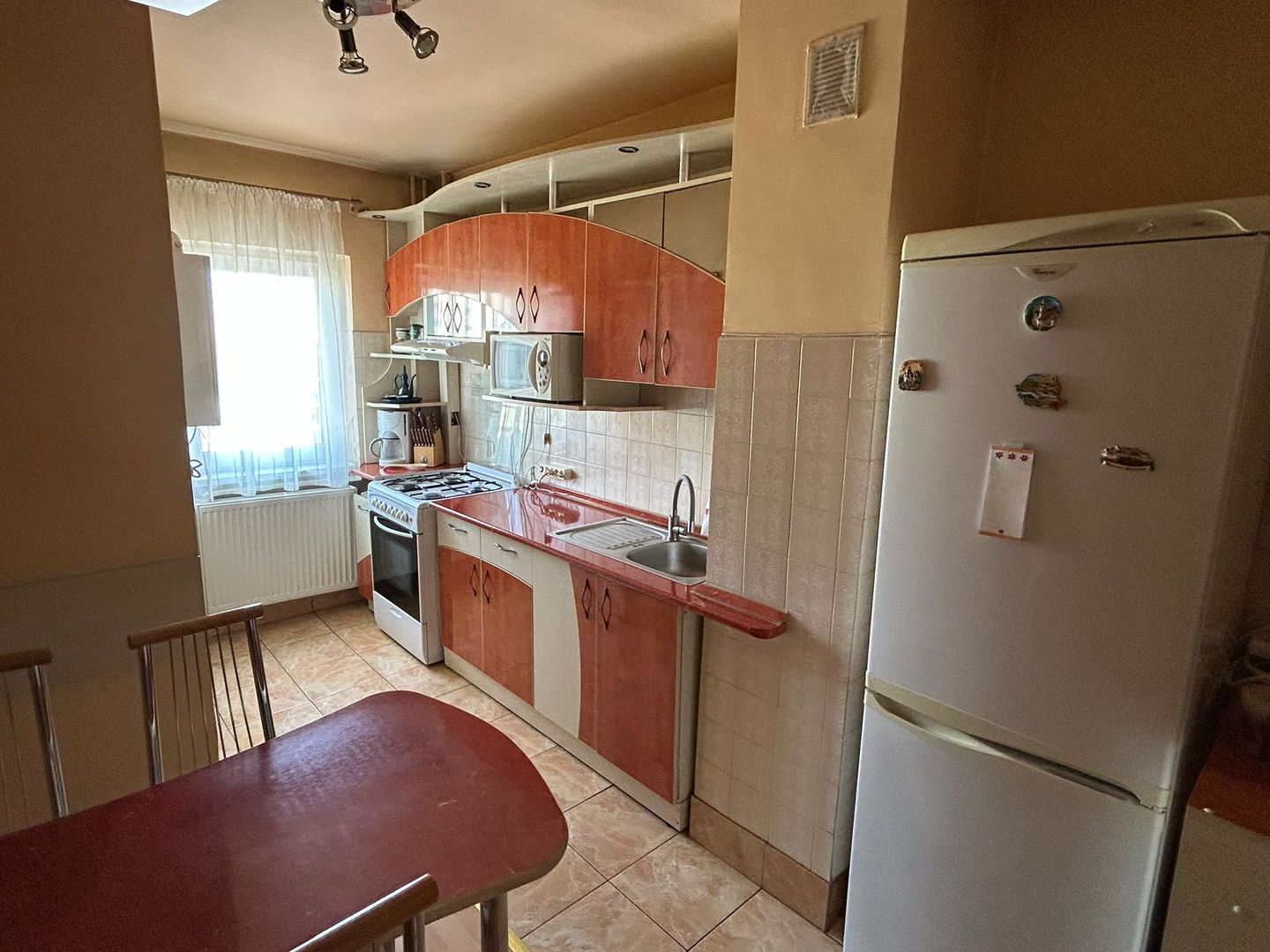 De inchiriat! apartament 3 camere decomandate zona BIG - Poză 4