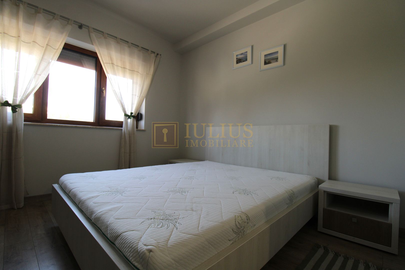 Apartament la casa, 2 camere, 2 bai, centrala proprie. - Poză 11