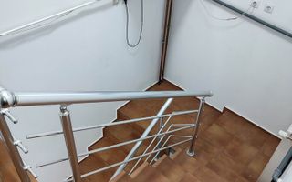 Vila 5 camere , zona Petru Rares -demisol+parter+etaj , pret negociabil ! - Poză 10