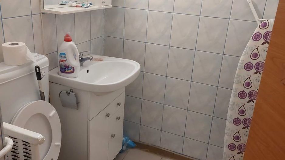 Inchiriez apartament cu 3 camere - Poză 2