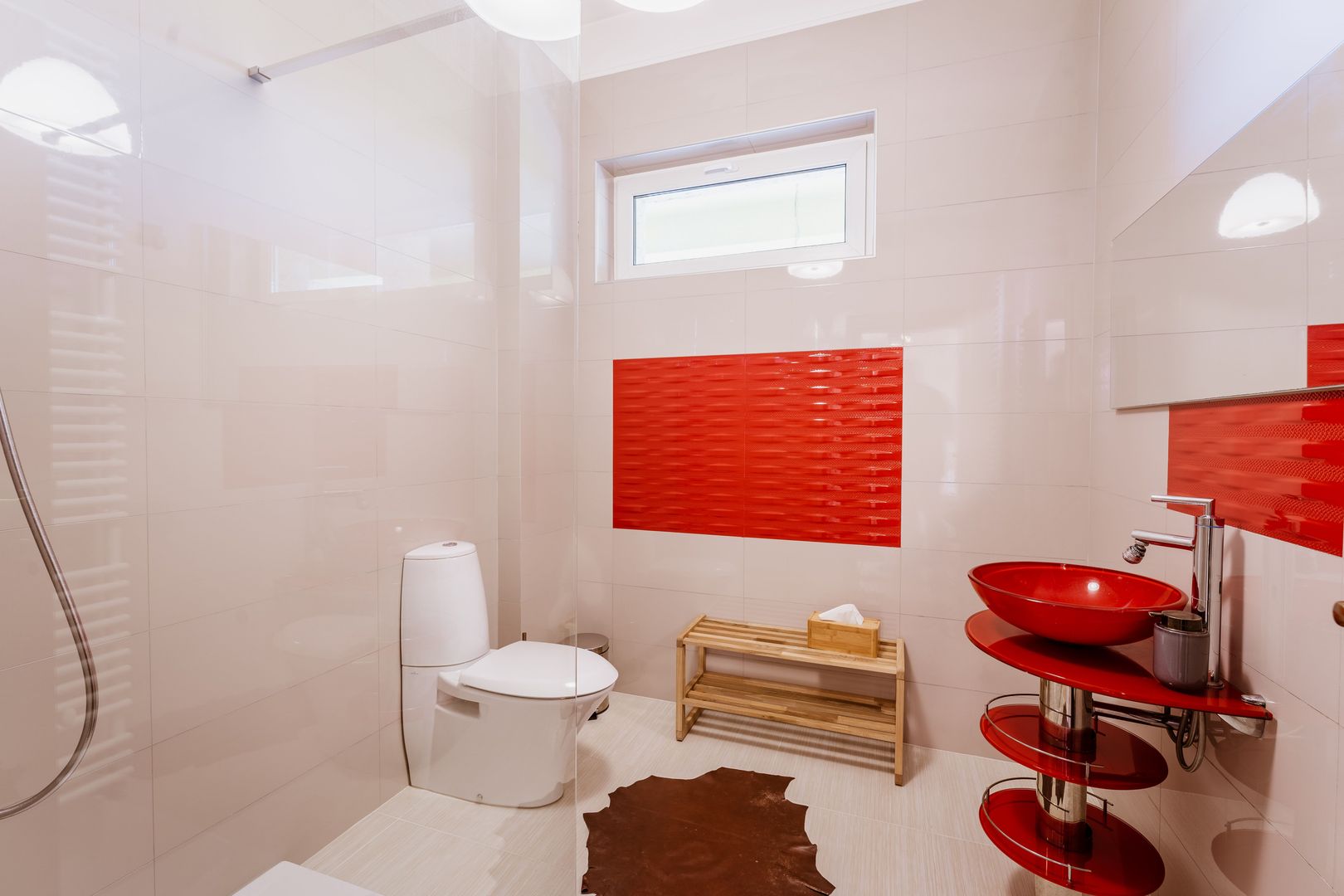 Casa ideală pentru familia ta,  zona Pârneava - Poză 9