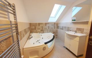 Casa D+P+M.  450 mp teren, 5 camere, garaj, pretabila pt. birouri - Poză 13