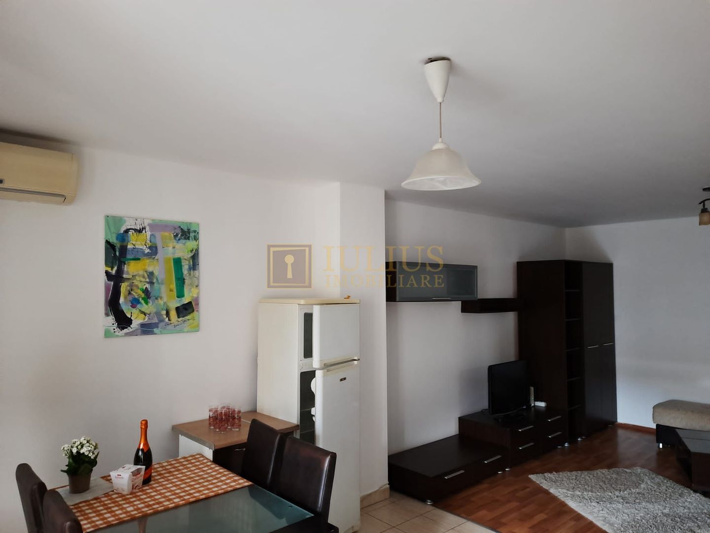 Bloc nou, 2 camere +loc de parcare suprateran - Poză 4