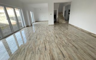 Casa de familie in zona rezidentiala - Poză 5