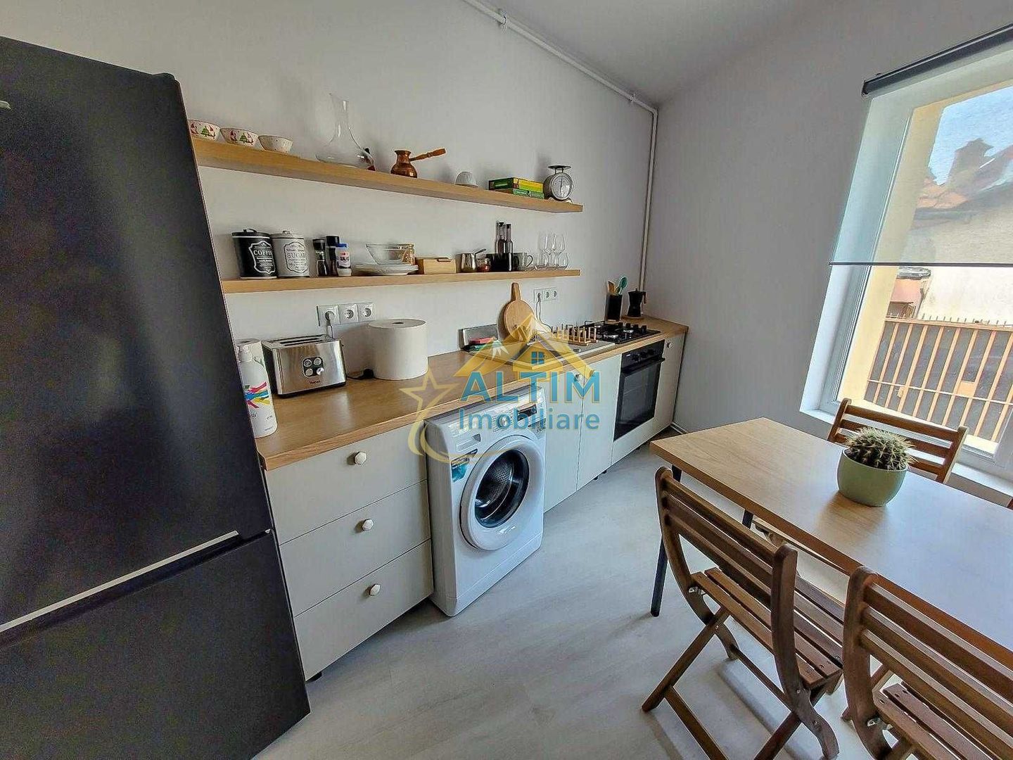 Casă cu 2 camere în Brașov, zona Centrului Vechi - Poză 5