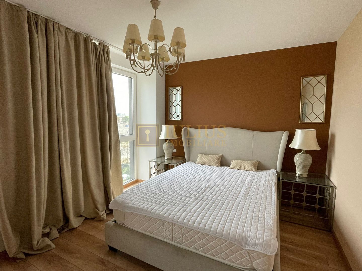 Apartament luminos,  parcare privata - Poză 2