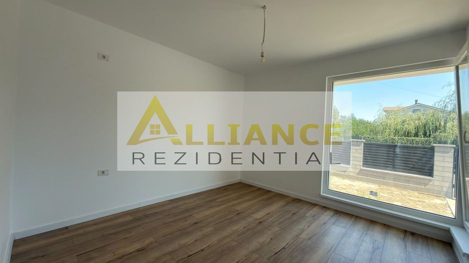 Casa individuala cu 4 camere - teren 454mp - mutare imediata - Poză 11