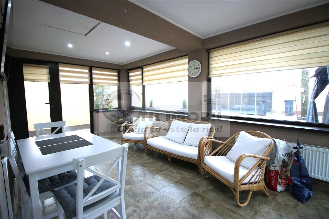 MIROSLAVA CASA EXCLUSIVISTA LA CHEIE LUX STIL MEDITERANEAN MOBILATA - Poză 8