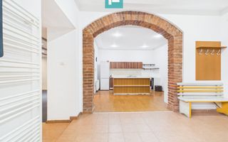 Apartament spațios pe strada Ion Ghica - Poză 1