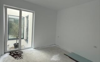 Duplex Spatios parter 4 camere - zona Ion Creanga- Dumbravita - Poză 9