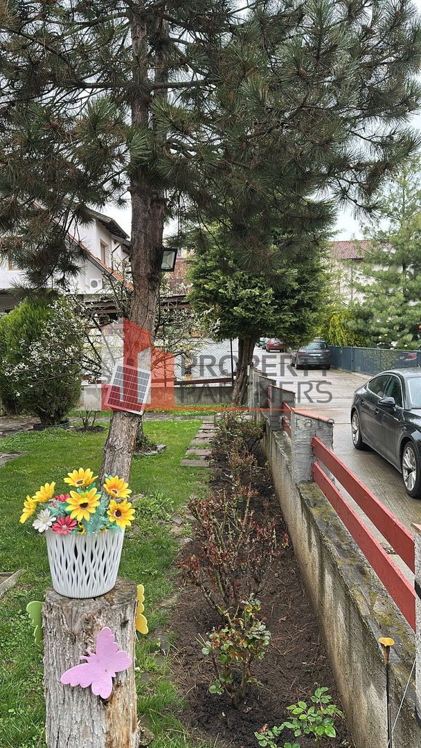 Vila cu potential zona Jolie Ville - Poză 6