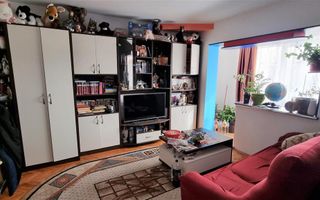 De vanzare apartament 2 camere zona Cetate - Poză 2