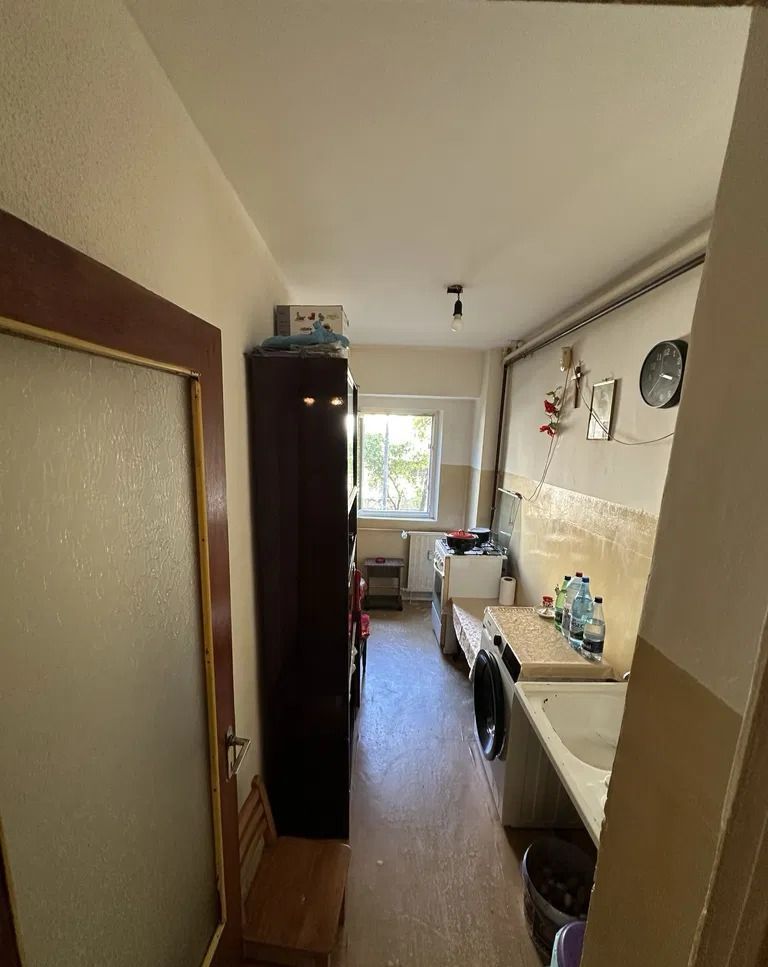 Garsonieră de vânzare decomandată 40mp, zonă Rahova - Poză 2