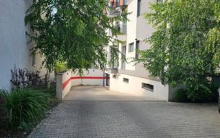 Apartament de închiriat cu un mic spațiu verde ,zona centrală TG Mureș - Poză 1