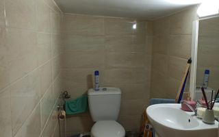 Apartament la casa 3 camere-curte-piscina-foisor-Zona Podul Jelnei - Poză 11