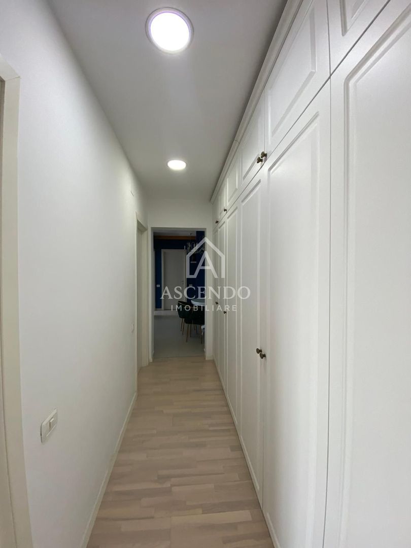 Apartament 3 camere, 2 bai premium mobilat lux , cu parcare inclusă - Poză 14