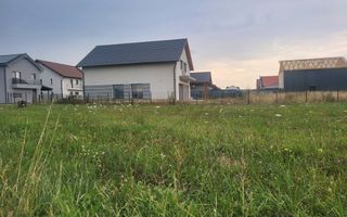 Teren intravilan de vanzare aflat la 15 km de Sibiu - Poză 1