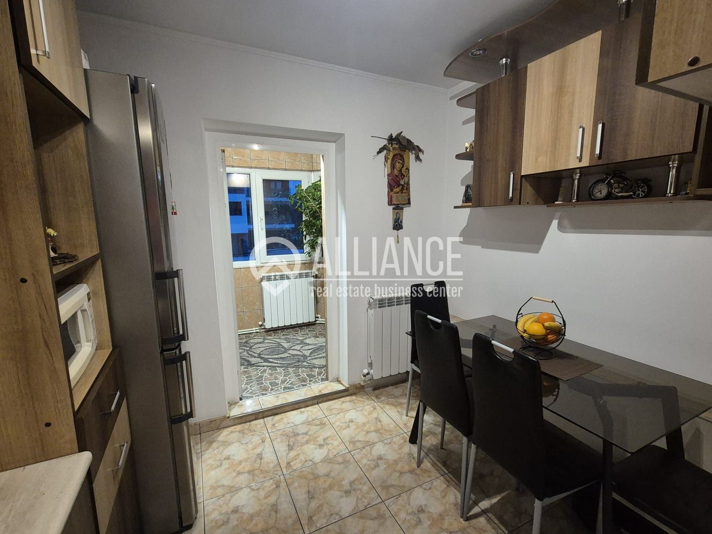 INEL 2 APARTAMENT MODERN3 CAMERE DECOMADATE 72 MP - Poză 12