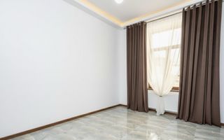 Casa boiereasca renovata Unirii | Curte 70mp | D+P+Pod - Poză 2