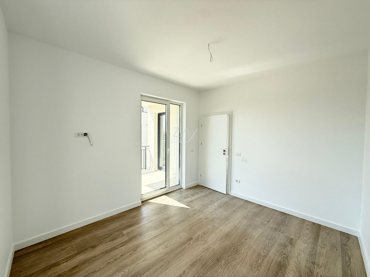 Comision 0! Etaj 1. Loc de parcare. Lift. - Poză 8