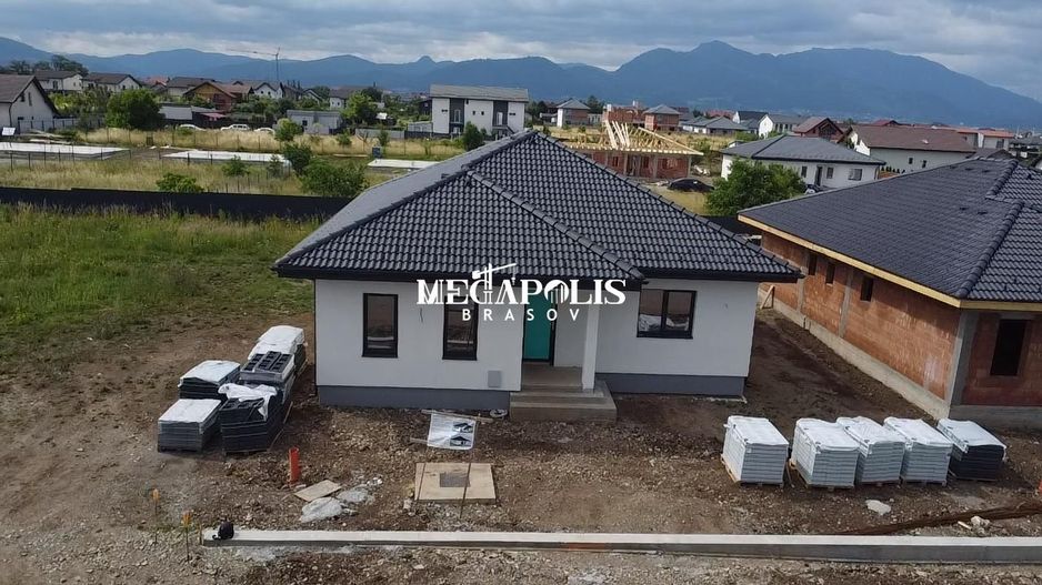 Vanzare Casa pe Parter  4 Camere  Brașov în Cartierul izvor - Poză 4