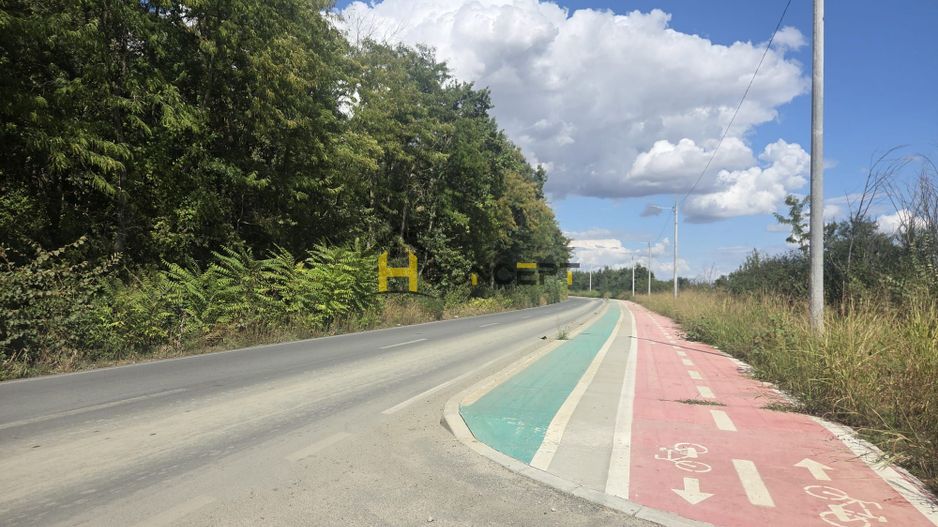 Teren 7500 mp Campurelu Colibasi strada asfaltata langa padure - Poză 1