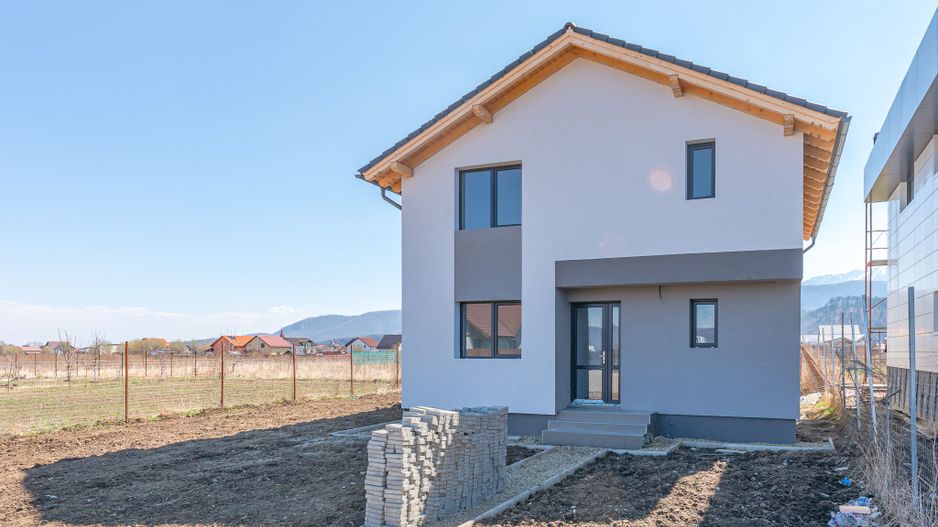 Casa individuala in Cristian compusa din 5 camere - Poză 4