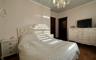 Casă în Buiucani, de vânzare, cu suprafața de 338m2. Pe teren de 14 ari. - Poză 18