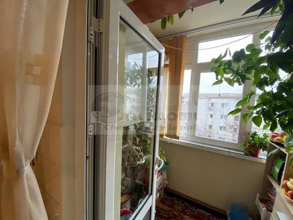 APARTAMENT 2 CAMERE ZONA NICOLINA - 350 EURO - Poză 2