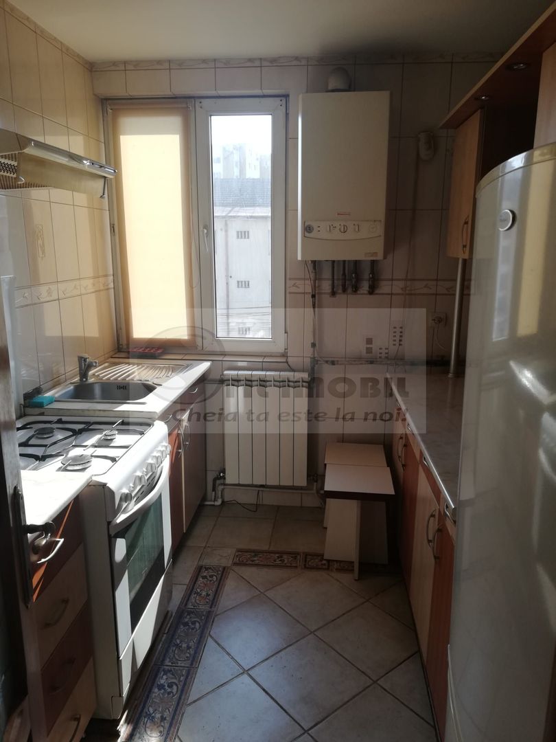 Apartament 2 camere, Bulevardul Tudor Vladimirescu-400 euro - Poză 11