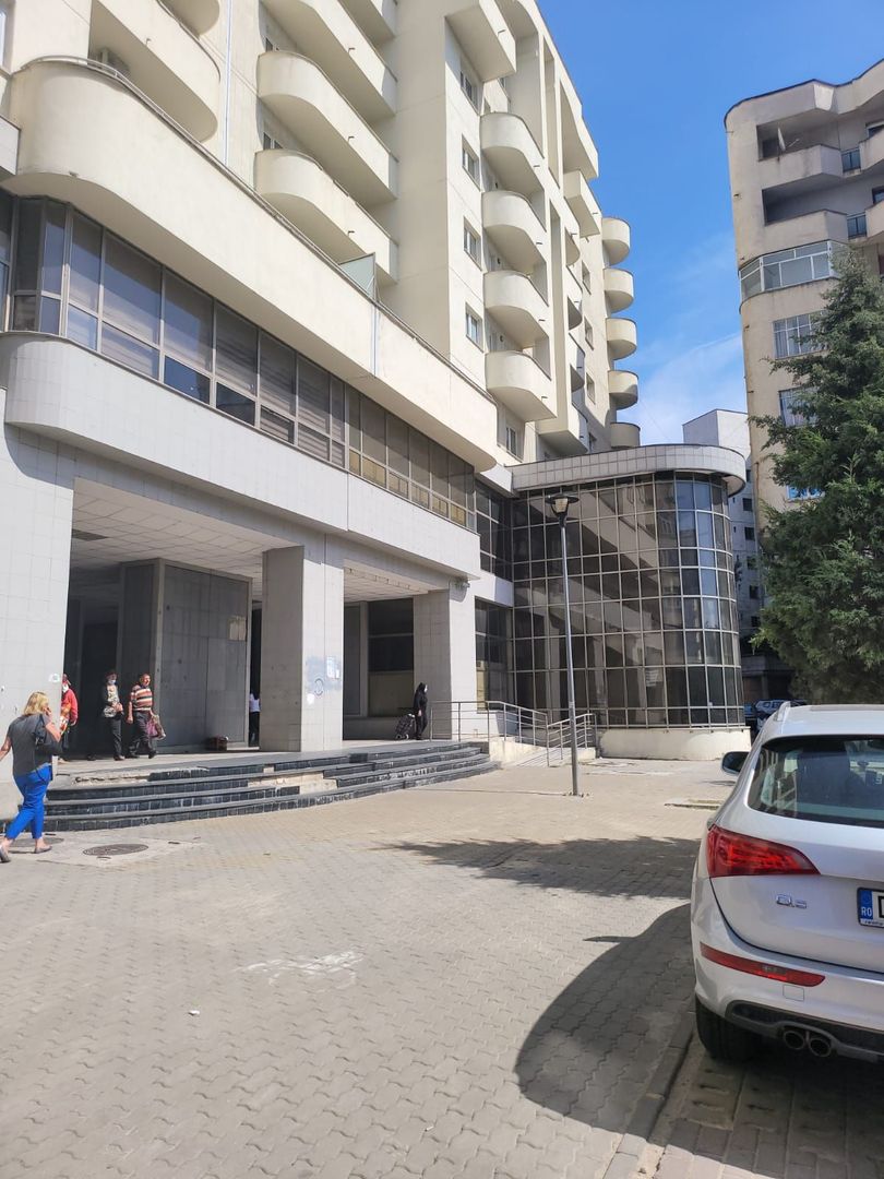 SPATIU COMERCIAL DE VANZARE - Poză 2