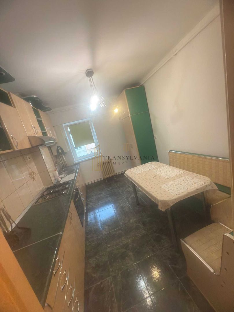 Apartament 4 camere, decomandat - Poză 6