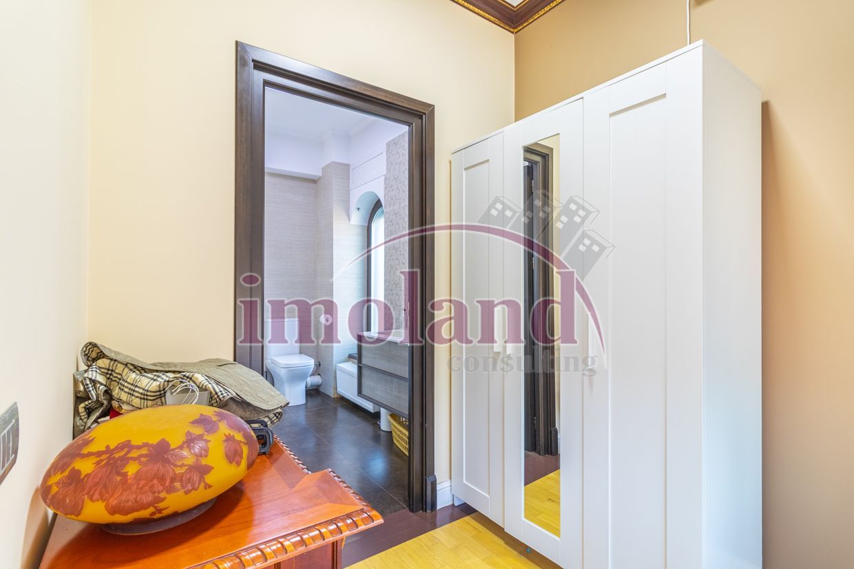 Vila cu piscina si garaj - 6 dormitoare - Pantelimon - Poză 22