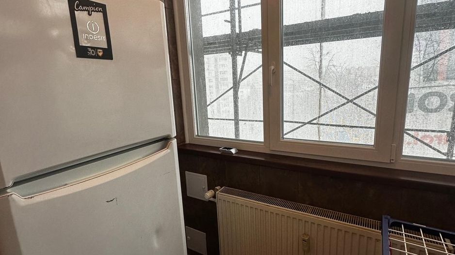 Apartament 3 camere, parcare inclusă, pet friendly, metroul la scara blocului - Poză 8