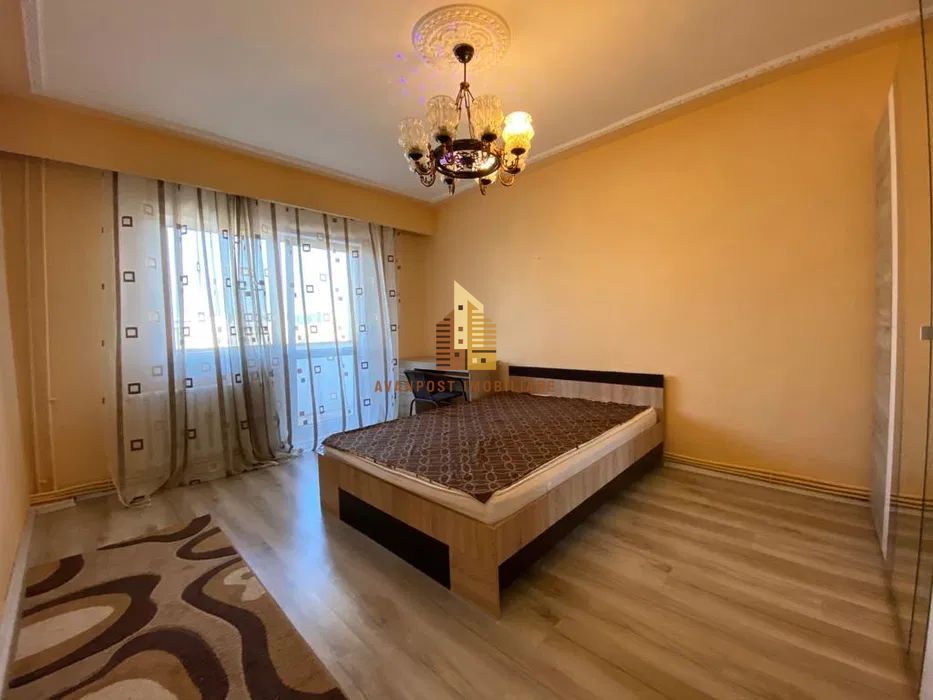 | Apartament cu 3 camere de vanzare | Etaj intermediar| Cartierul Manastur | - Poză 1