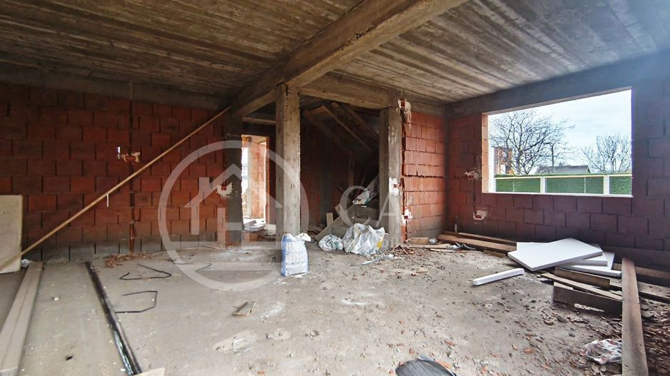 Casa de vanzare P+E cu 5 camere in Oncea, Oradea - Poză 2